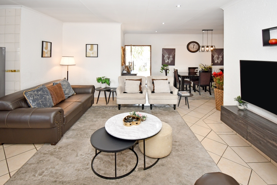 3 Bedroom Property for Sale in Noordwyk Gauteng