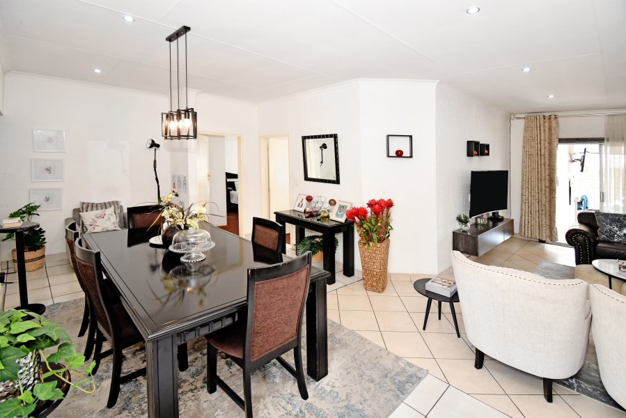 3 Bedroom Property for Sale in Noordwyk Gauteng
