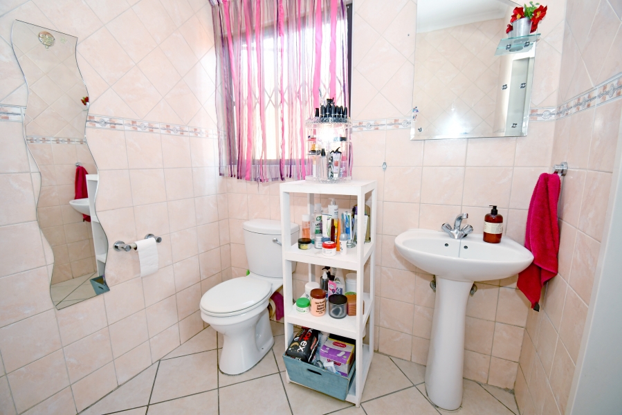 3 Bedroom Property for Sale in Noordwyk Gauteng