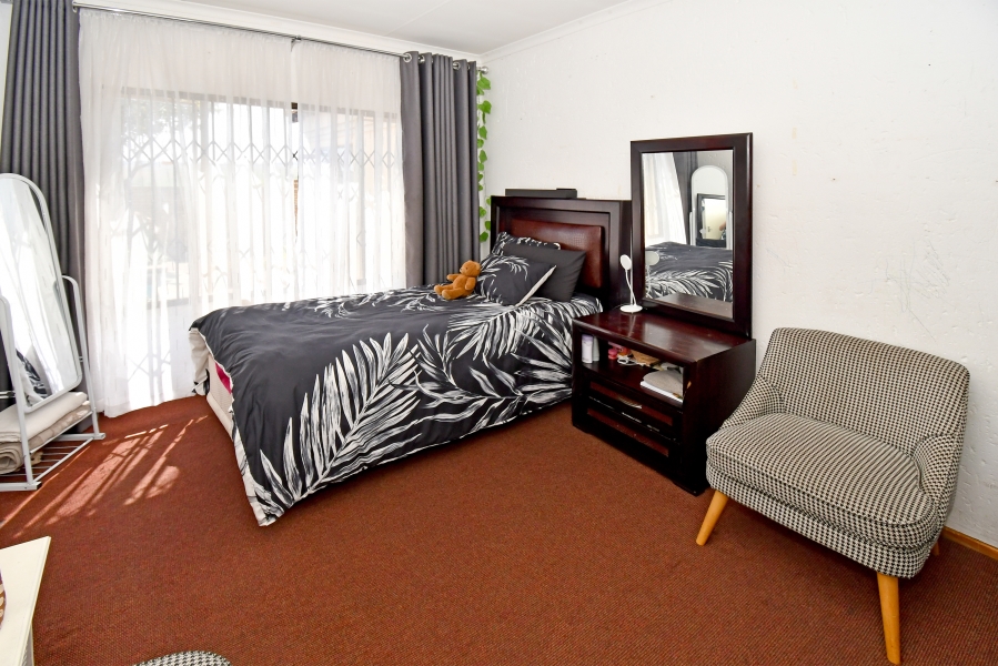 3 Bedroom Property for Sale in Noordwyk Gauteng