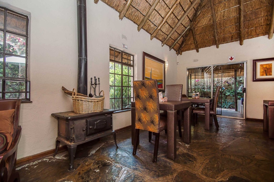 6 Bedroom Property for Sale in Olivedale Gauteng
