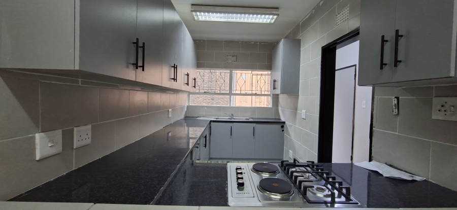 2 Bedroom Property for Sale in Wentworth Park Gauteng