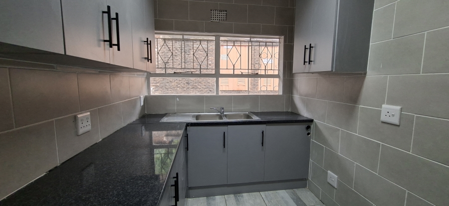 2 Bedroom Property for Sale in Wentworth Park Gauteng