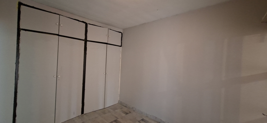 2 Bedroom Property for Sale in Wentworth Park Gauteng