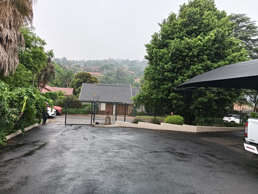 3 Bedroom Property for Sale in Wilro Park Gauteng