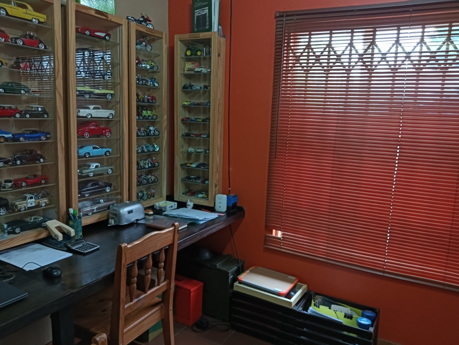 3 Bedroom Property for Sale in Wilro Park Gauteng