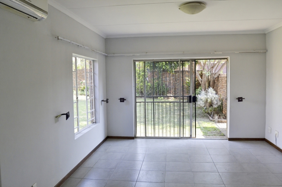 3 Bedroom Property for Sale in Thatchfield Estate Gauteng