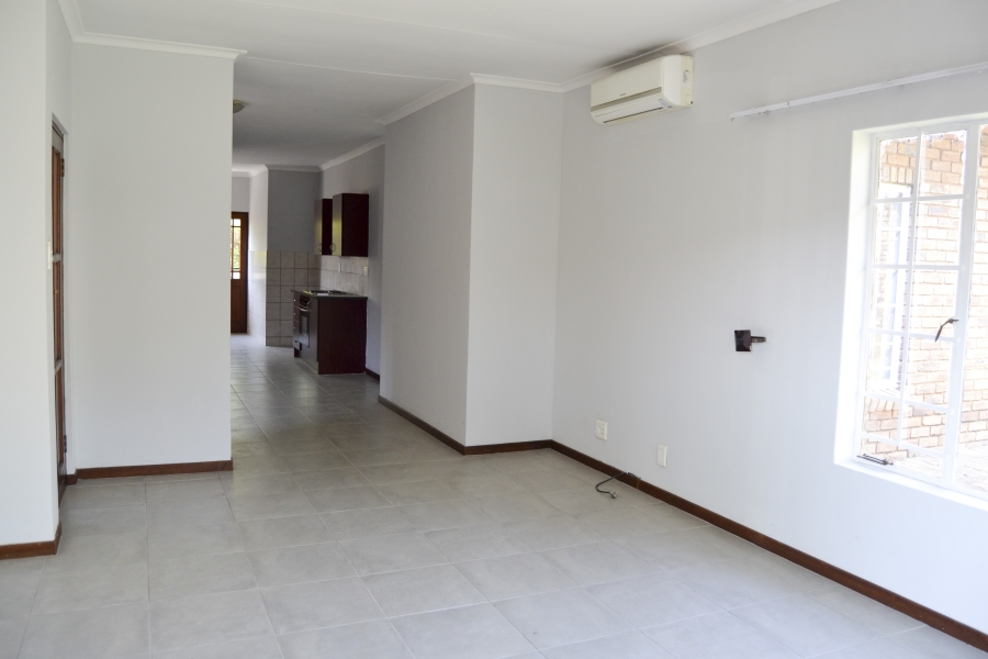 3 Bedroom Property for Sale in Thatchfield Estate Gauteng
