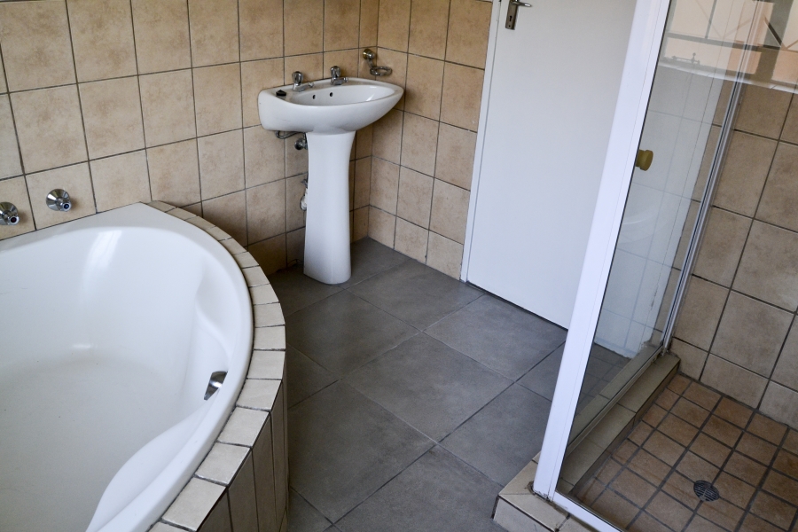 3 Bedroom Property for Sale in Thatchfield Estate Gauteng