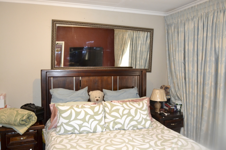 3 Bedroom Property for Sale in Heuwelsig Estate Gauteng