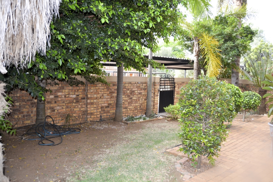 3 Bedroom Property for Sale in Heuwelsig Estate Gauteng