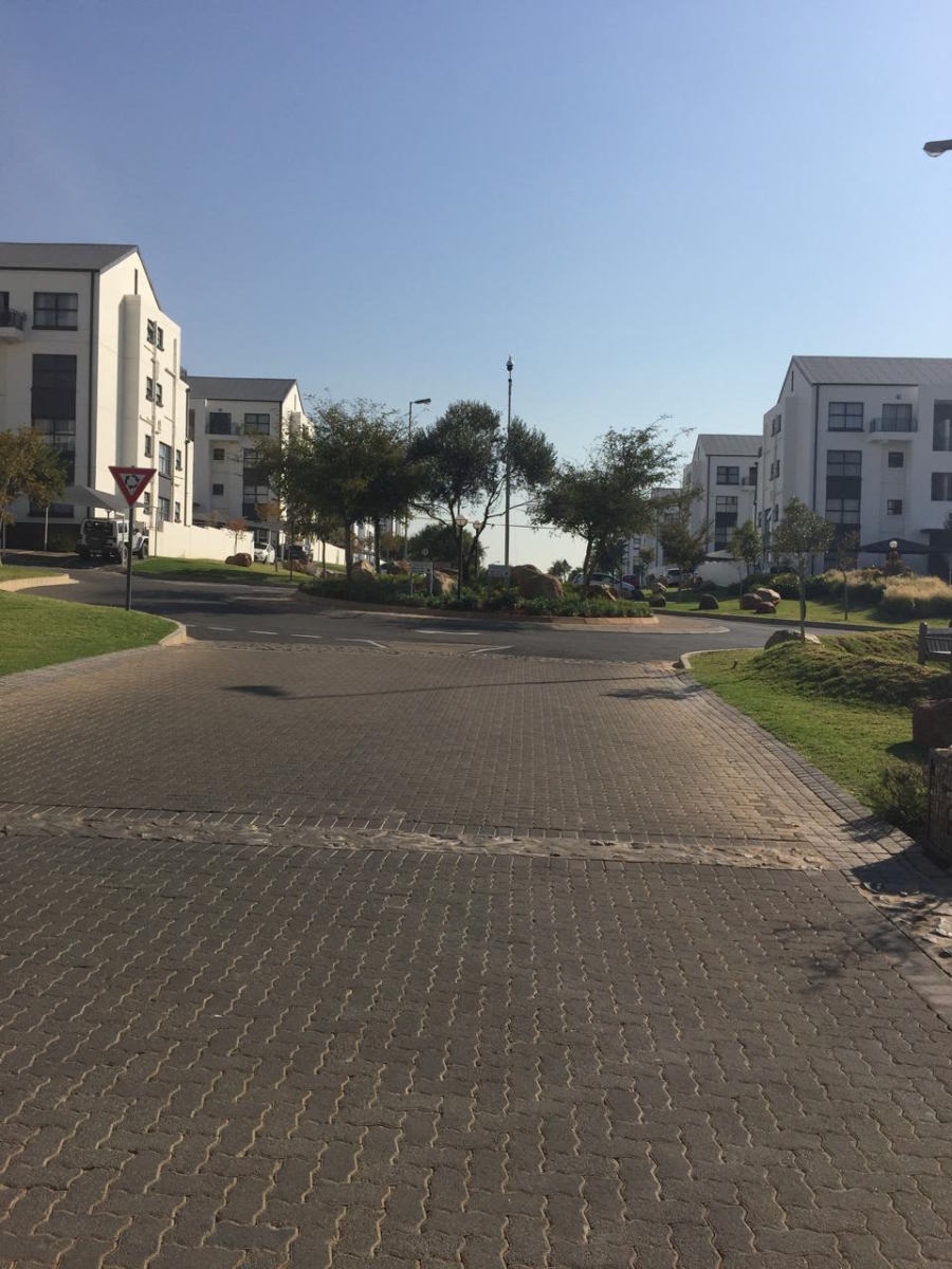 To Let 1 Bedroom Property for Rent in Greenstone Hill Gauteng
