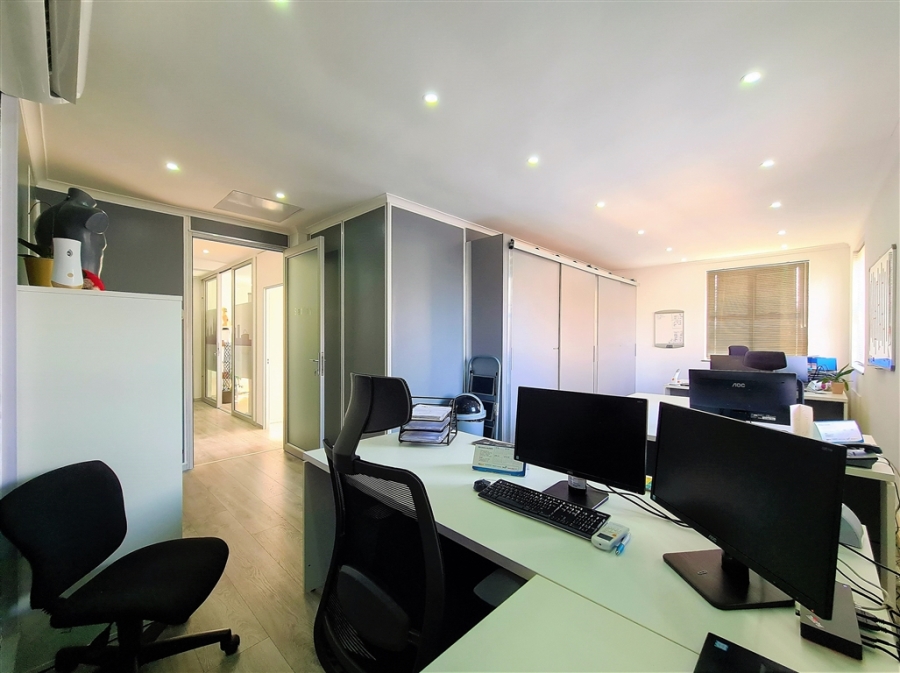 To Let Commercial Property for Rent in Fourways Gauteng