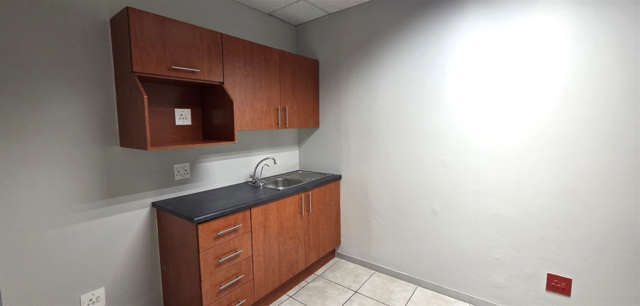 To Let Commercial Property for Rent in Woodmead Gauteng