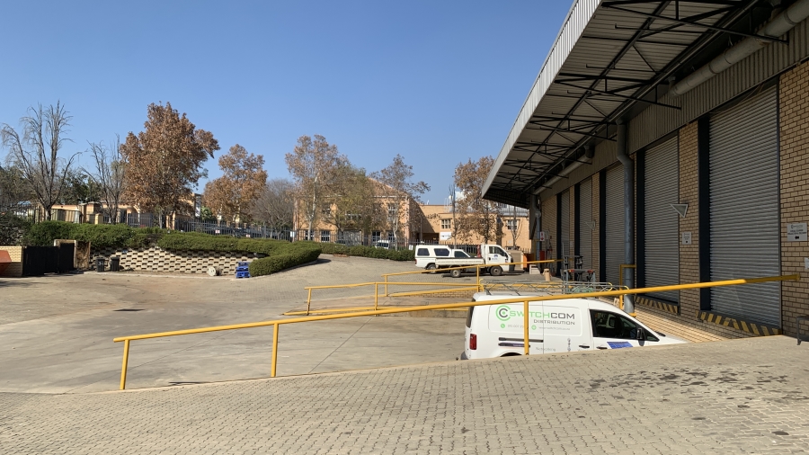 To Let Commercial Property for Rent in Linbro Park Gauteng