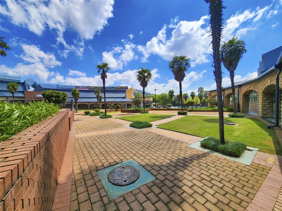 To Let Commercial Property for Rent in Constantia Kloof Gauteng
