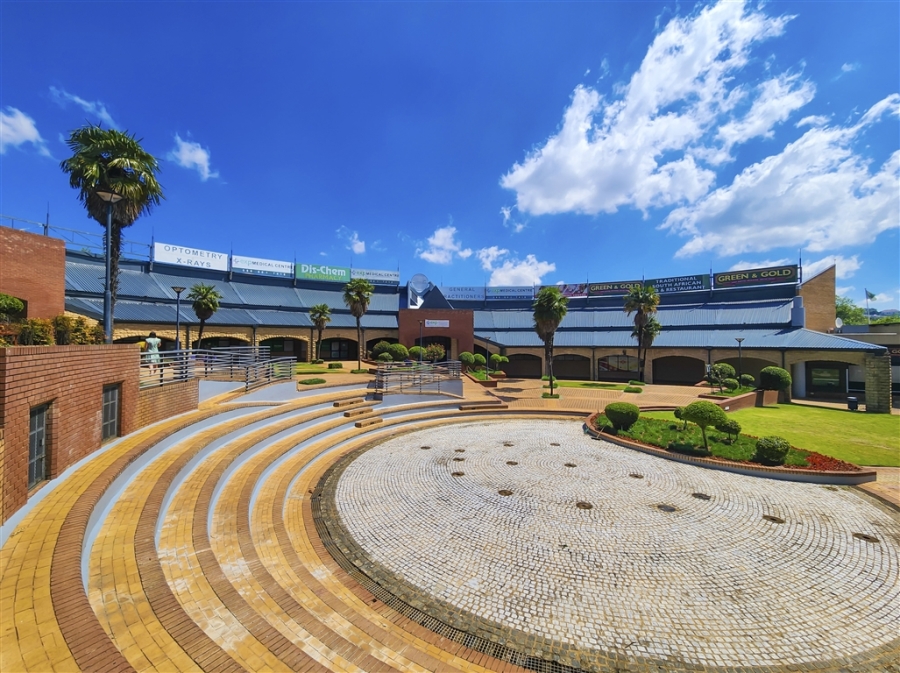 To Let Commercial Property for Rent in Constantia Kloof Gauteng