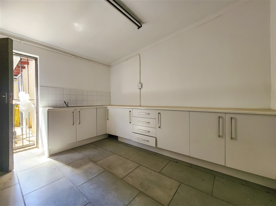 To Let Commercial Property for Rent in Constantia Kloof Gauteng