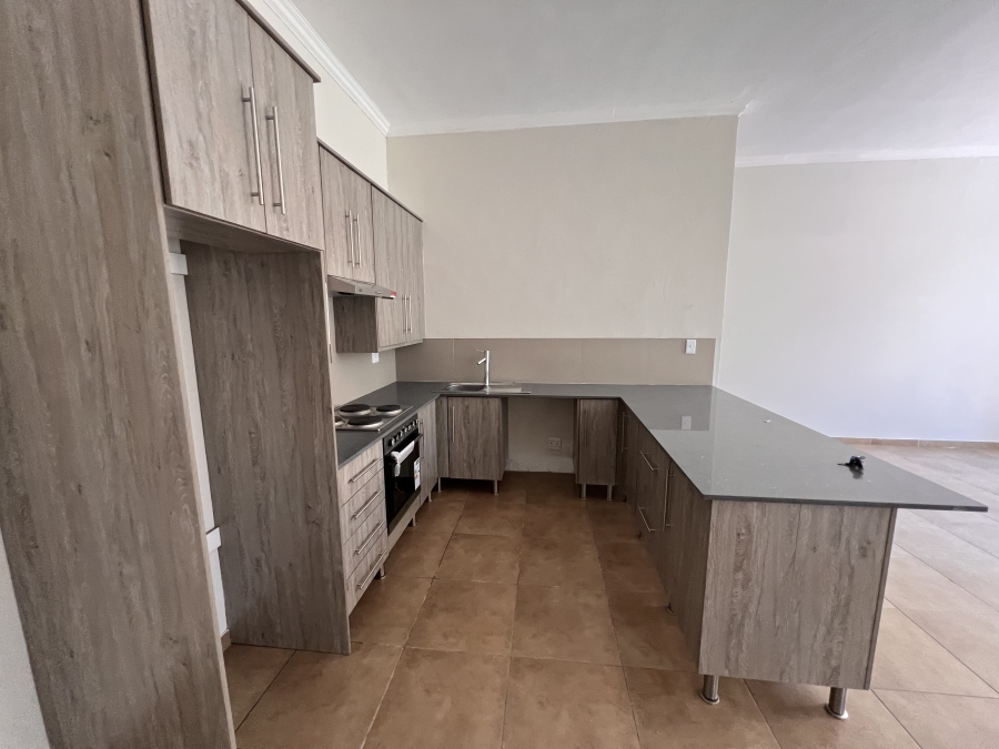 To Let 2 Bedroom Property for Rent in Ormonde Gauteng