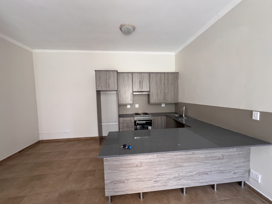 To Let 2 Bedroom Property for Rent in Ormonde Gauteng