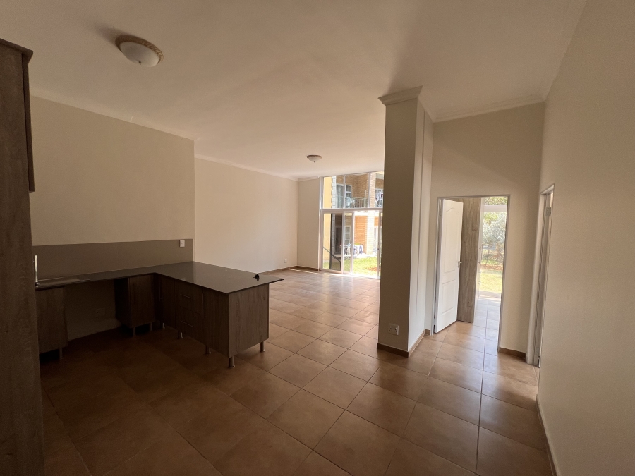 To Let 2 Bedroom Property for Rent in Ormonde Gauteng