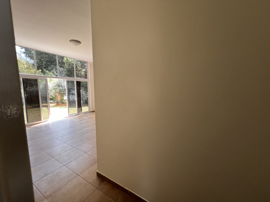To Let 2 Bedroom Property for Rent in Ormonde Gauteng