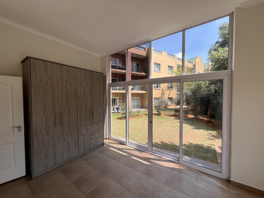 To Let 2 Bedroom Property for Rent in Ormonde Gauteng