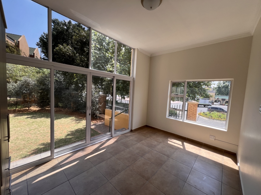 To Let 2 Bedroom Property for Rent in Ormonde Gauteng
