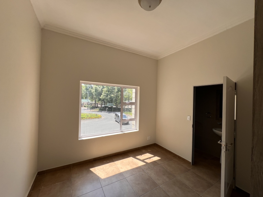 To Let 2 Bedroom Property for Rent in Ormonde Gauteng