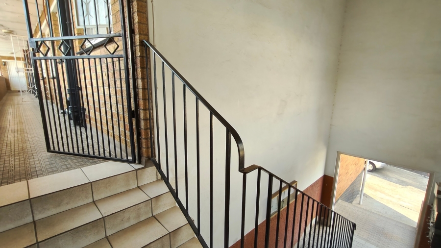 2 Bedroom Property for Sale in Rosettenville Gauteng