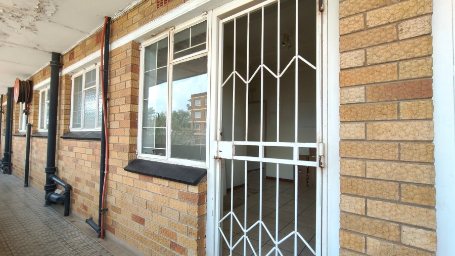 2 Bedroom Property for Sale in Rosettenville Gauteng