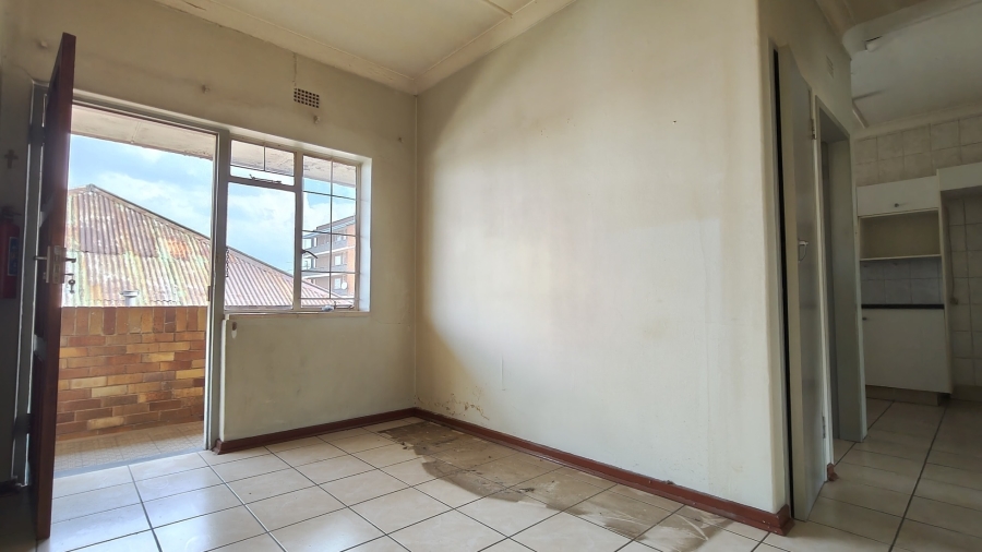 2 Bedroom Property for Sale in Rosettenville Gauteng