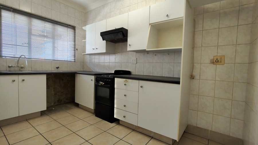 2 Bedroom Property for Sale in Rosettenville Gauteng