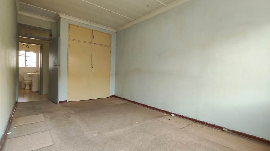 2 Bedroom Property for Sale in Rosettenville Gauteng