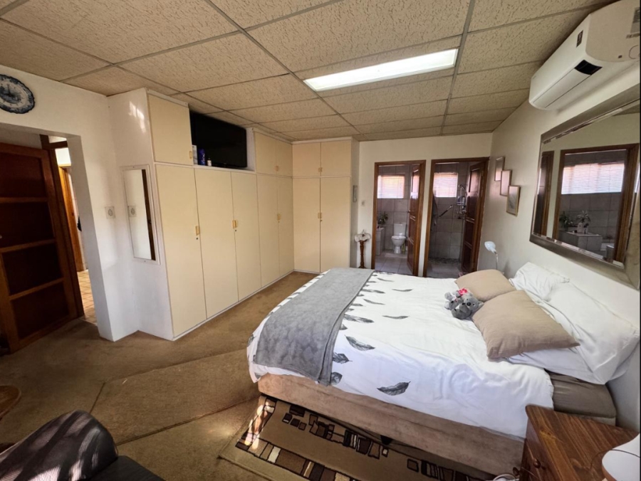 4 Bedroom Property for Sale in Norkem Park Gauteng