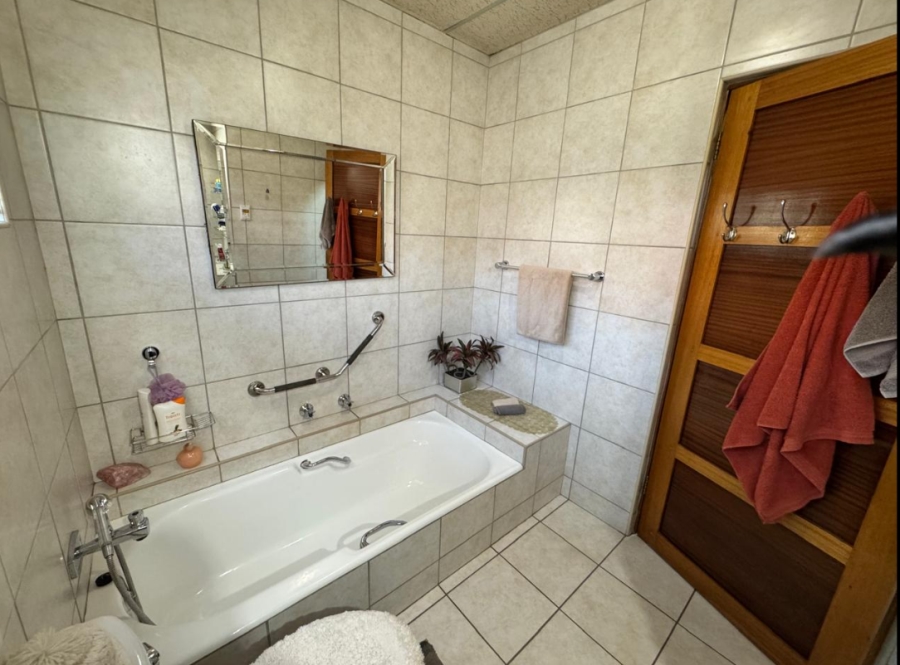 4 Bedroom Property for Sale in Norkem Park Gauteng