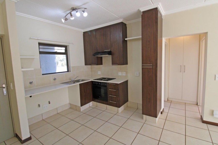 To Let 1 Bedroom Property for Rent in Bryanston Gauteng