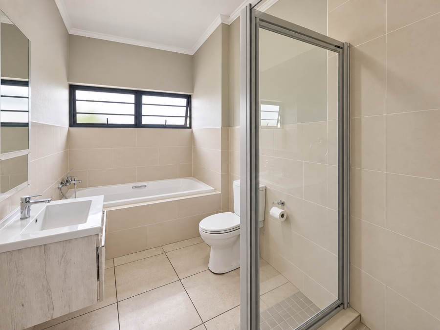 3 Bedroom Property for Sale in Rooihuiskraal North Gauteng
