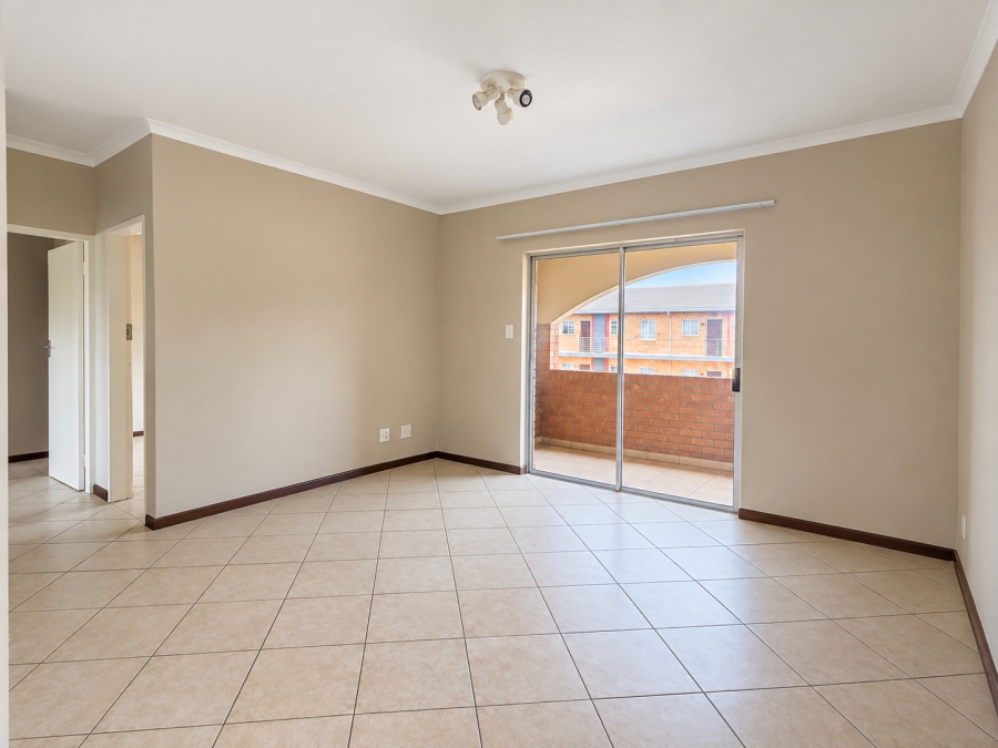 2 Bedroom Property for Sale in Monavoni Gauteng
