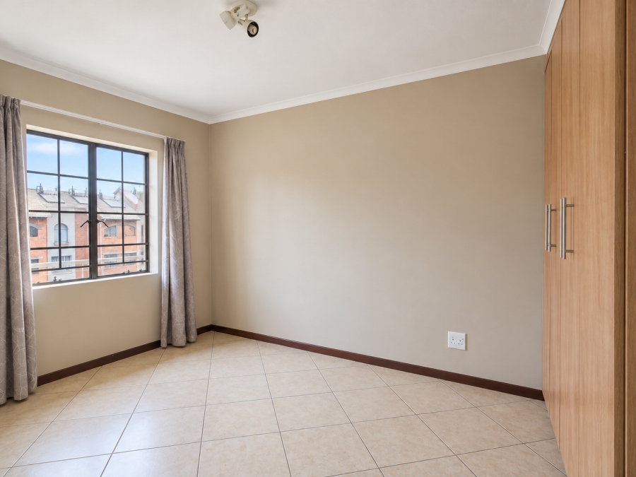 2 Bedroom Property for Sale in Monavoni Gauteng