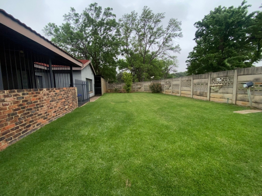 4 Bedroom Property for Sale in Vanderbijlpark CW 3 Gauteng