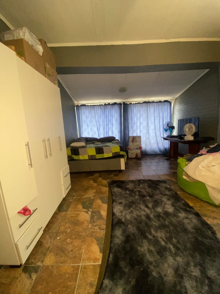 4 Bedroom Property for Sale in Vanderbijlpark CW 3 Gauteng
