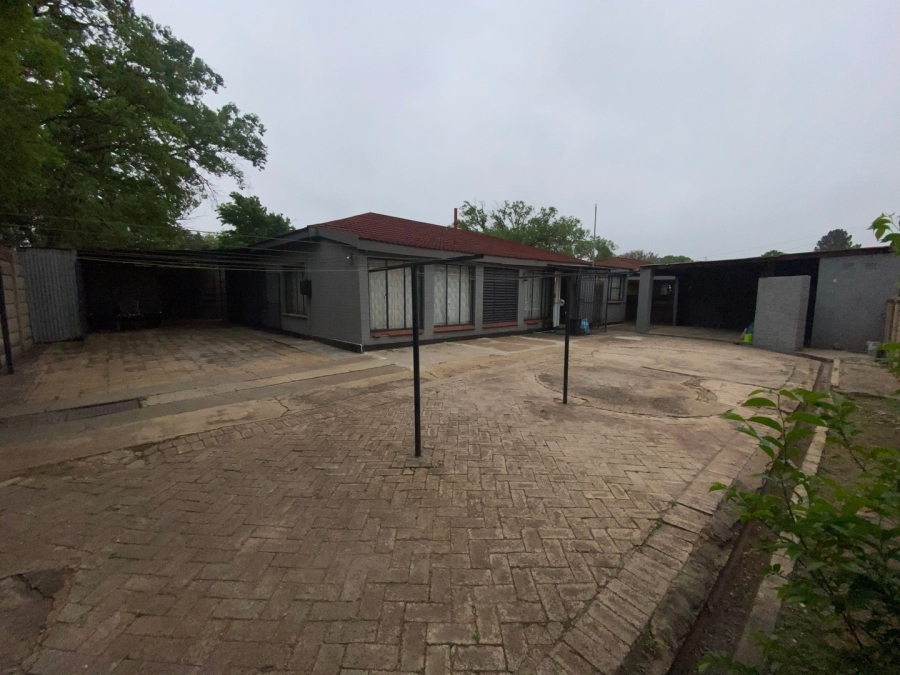 4 Bedroom Property for Sale in Vanderbijlpark CW 3 Gauteng