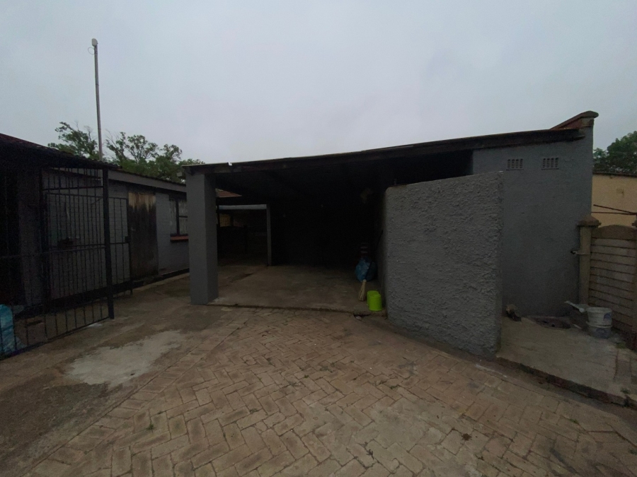 4 Bedroom Property for Sale in Vanderbijlpark CW 3 Gauteng