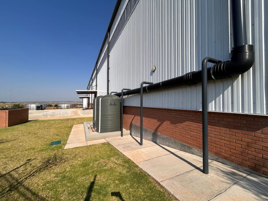 To Let Commercial Property for Rent in Samrand Business Park Gauteng
