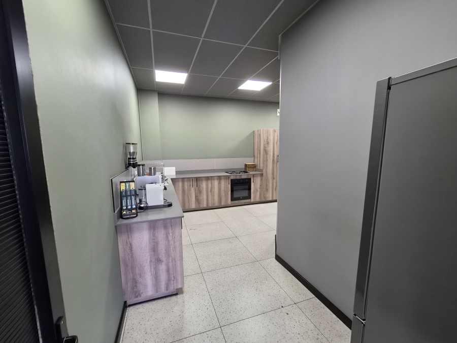 Commercial Property for Sale in Knoppieslaagte Gauteng