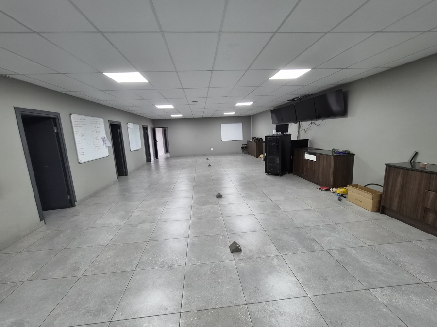 Commercial Property for Sale in Knoppieslaagte Gauteng