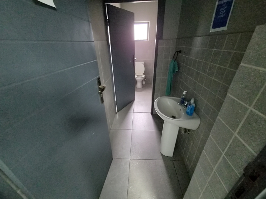 Commercial Property for Sale in Knoppieslaagte Gauteng