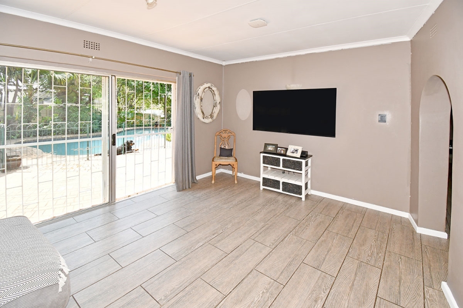 5 Bedroom Property for Sale in Olivedale Gauteng