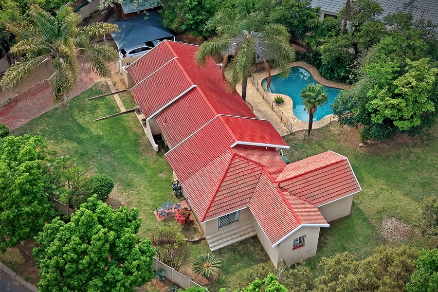 5 Bedroom Property for Sale in Olivedale Gauteng